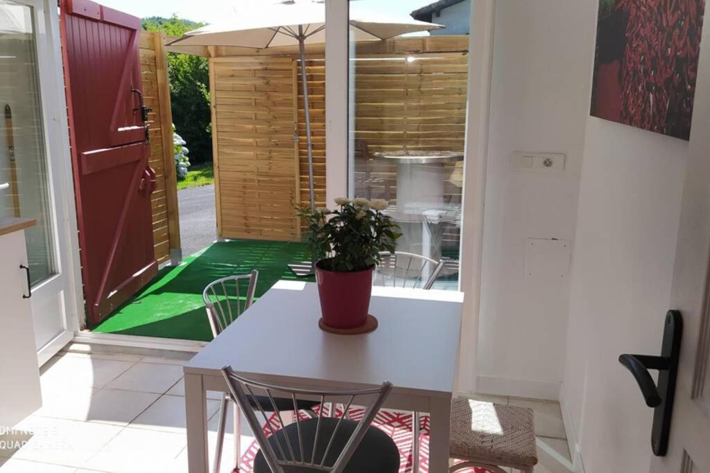 Appartement Tout Confort Au Calme Avec Jacuzzi Mouguerre Ngoại thất bức ảnh