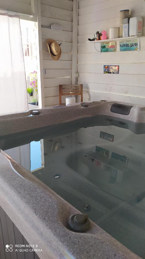 Appartement Tout Confort Au Calme Avec Jacuzzi Mouguerre Ngoại thất bức ảnh